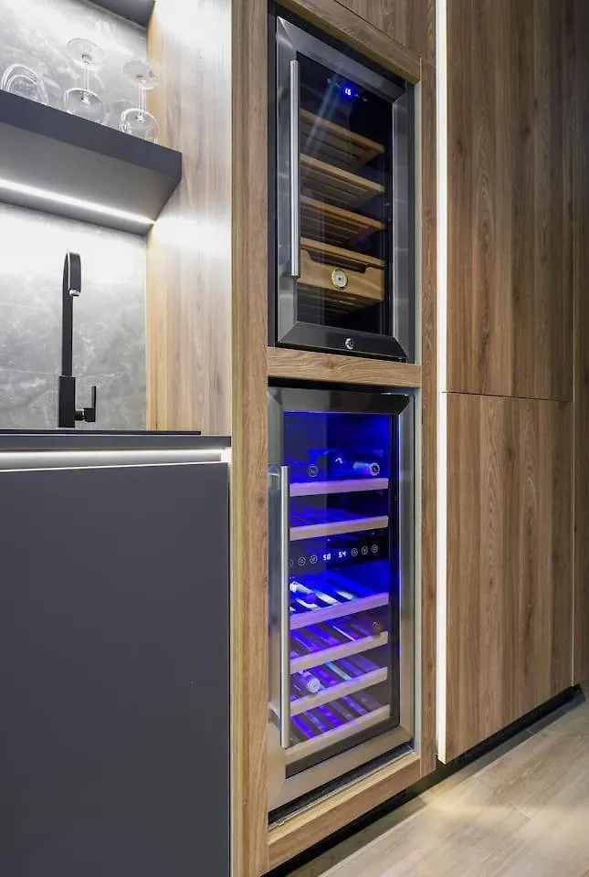 Aristotelian Virtues - Agapi Thessaloniki Apartment