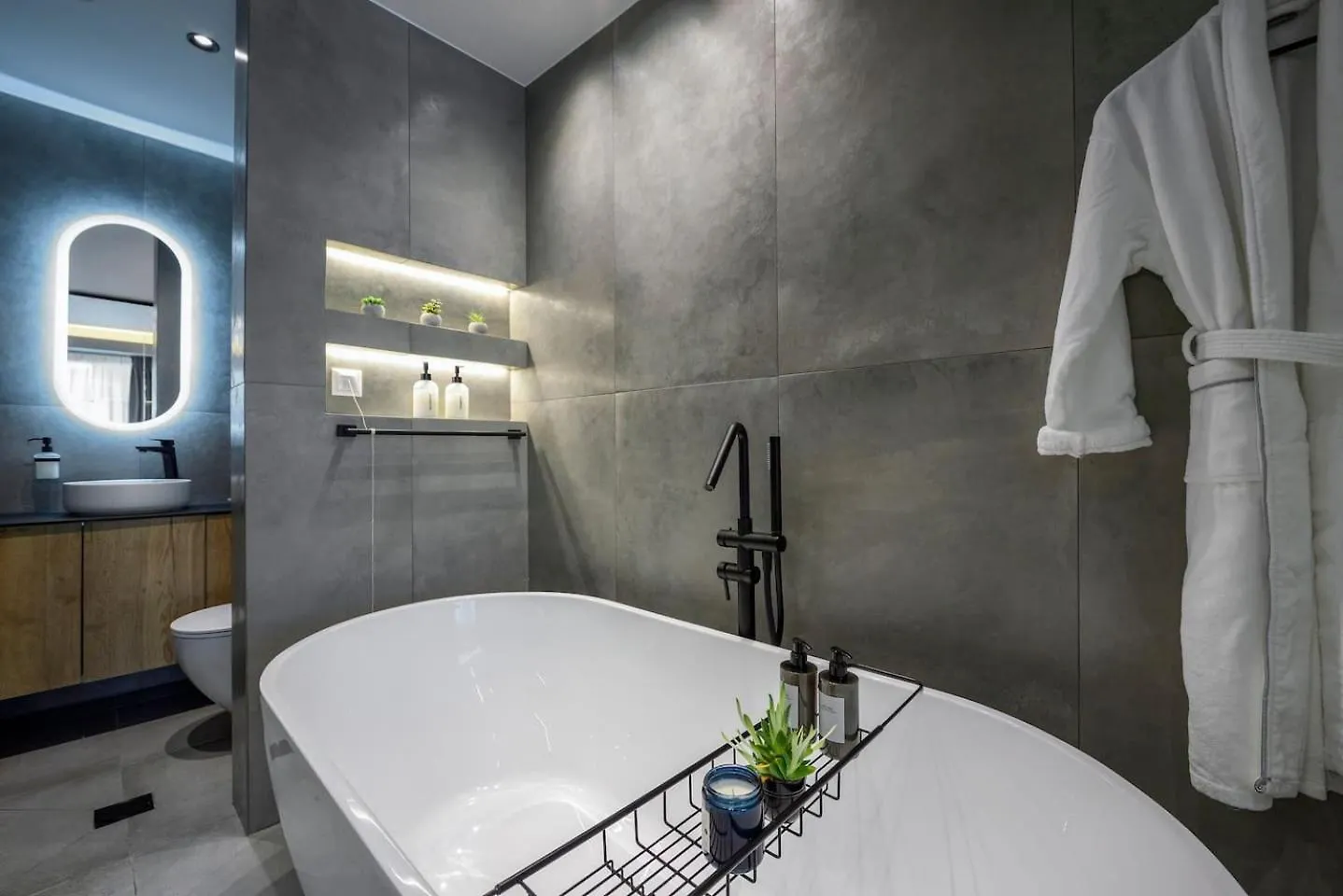Apartment Aristotelian Virtues - Agapi Thessaloniki Greece