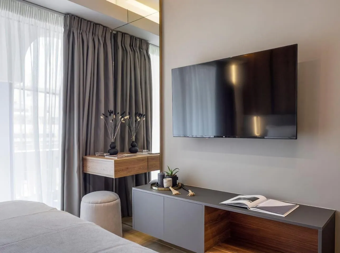 Apartment Aristotelian Virtues - Agapi Thessaloniki Greece