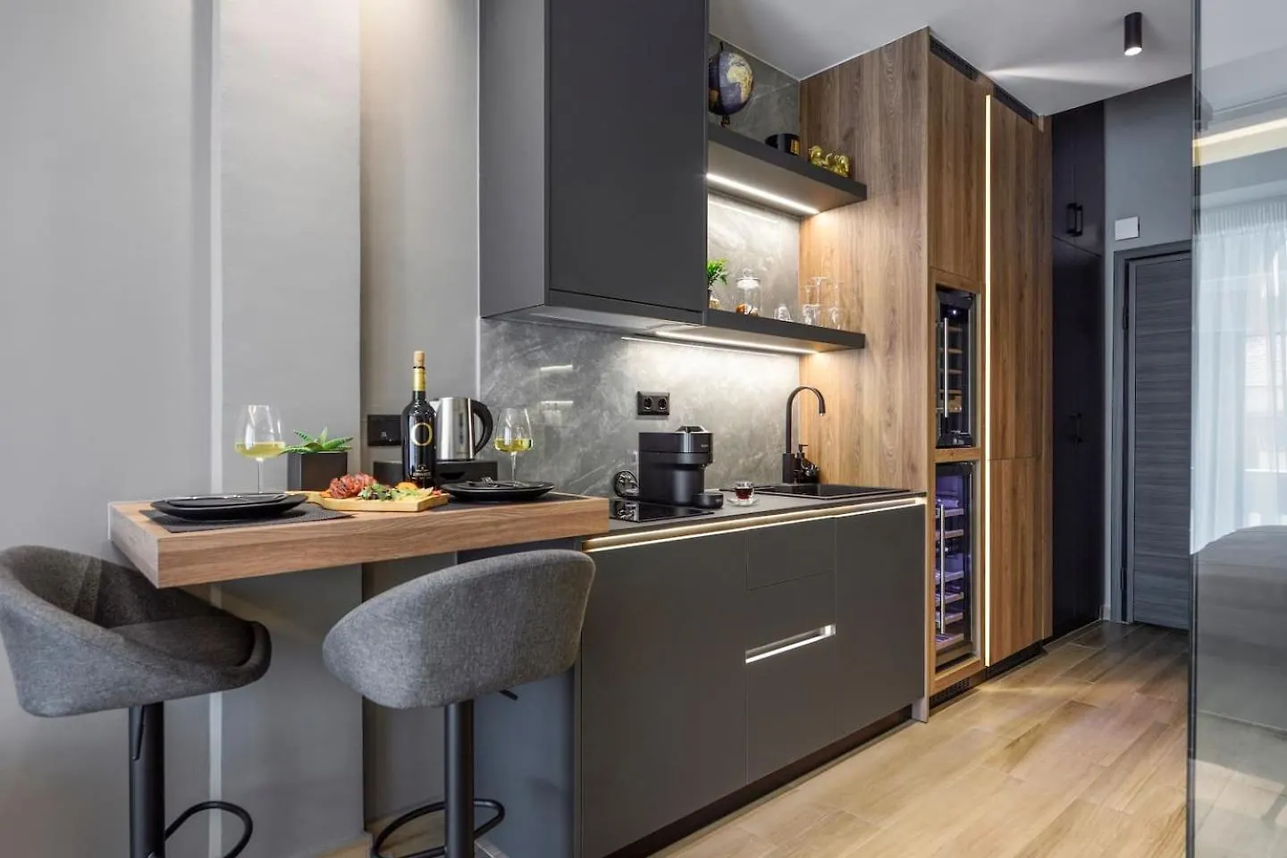 Apartment Aristotelian Virtues - Agapi Thessaloniki Greece
